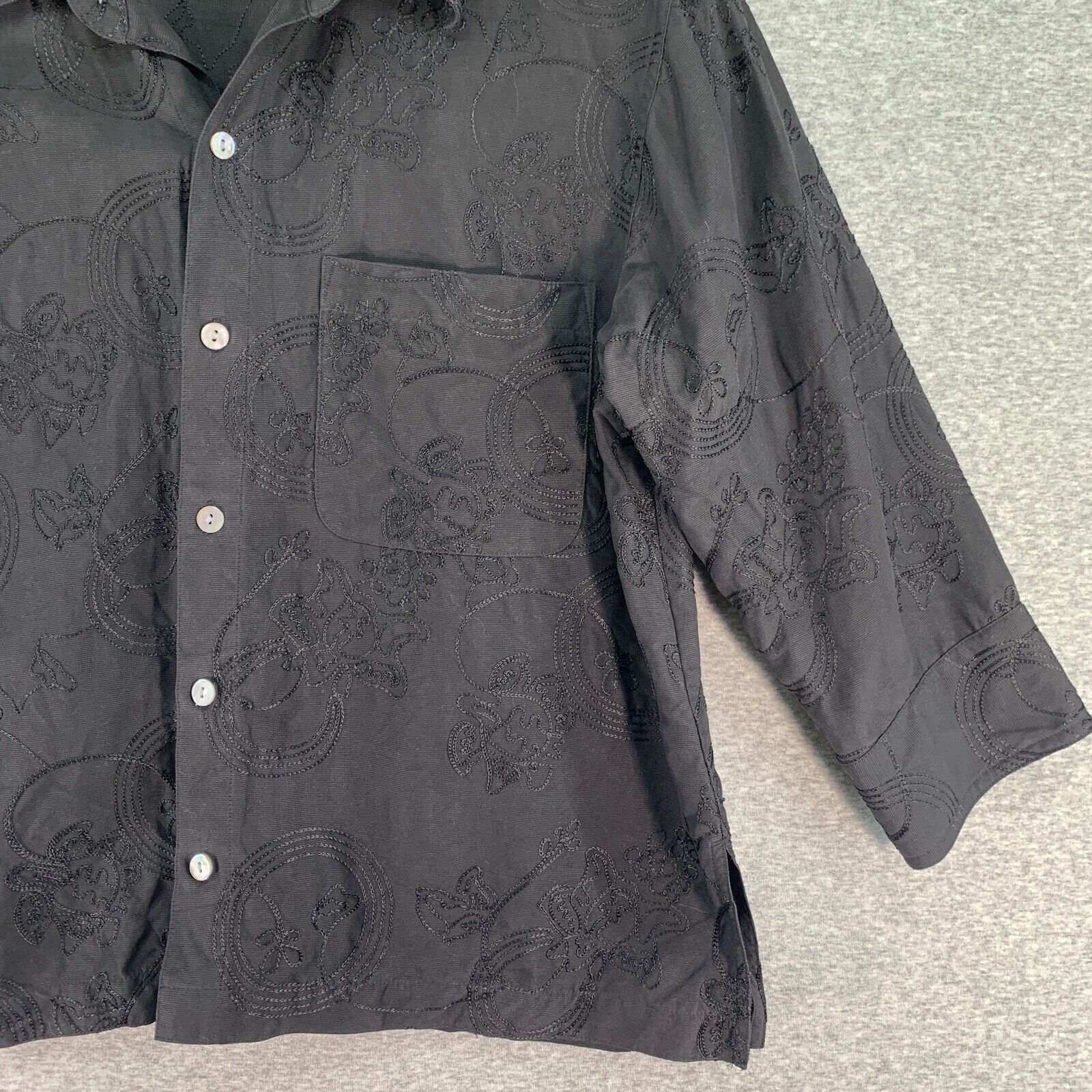 Chico's Design Womens Shirt 1 Medium Black Button Up Embroidered 