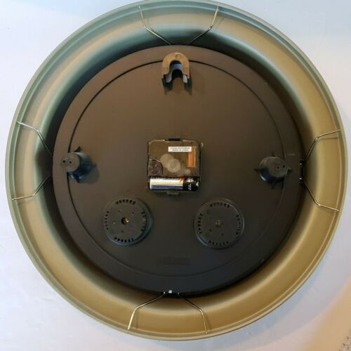 Modern Metal Wall Clock 14" Indoor/Outdoor Urban Temperature & Humidity Gauges - Picture 4 of 7