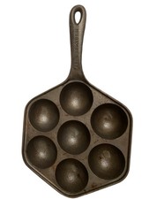 Vintage Cast Iron #1 Aebleskiver Muffin/egg poacher Bker Pan with handle Mde USA
