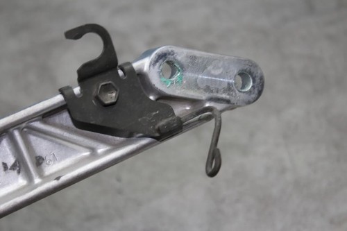 Motorhouder linker Suzuki DL 650 WVB1 V-elektriciteit Bj.05 - Afbeelding 4 van 5