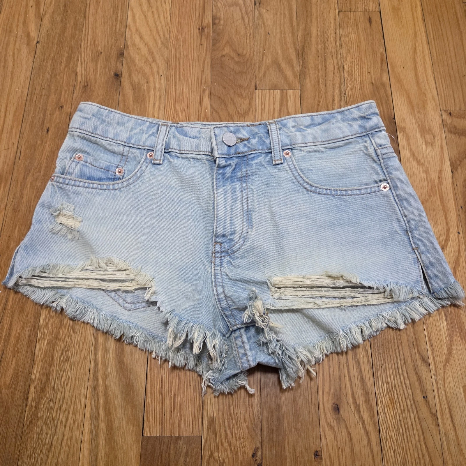 BDG Womens Blue Distressed Denim Essential Mid Rise Cut-Off Shorts Festival 27