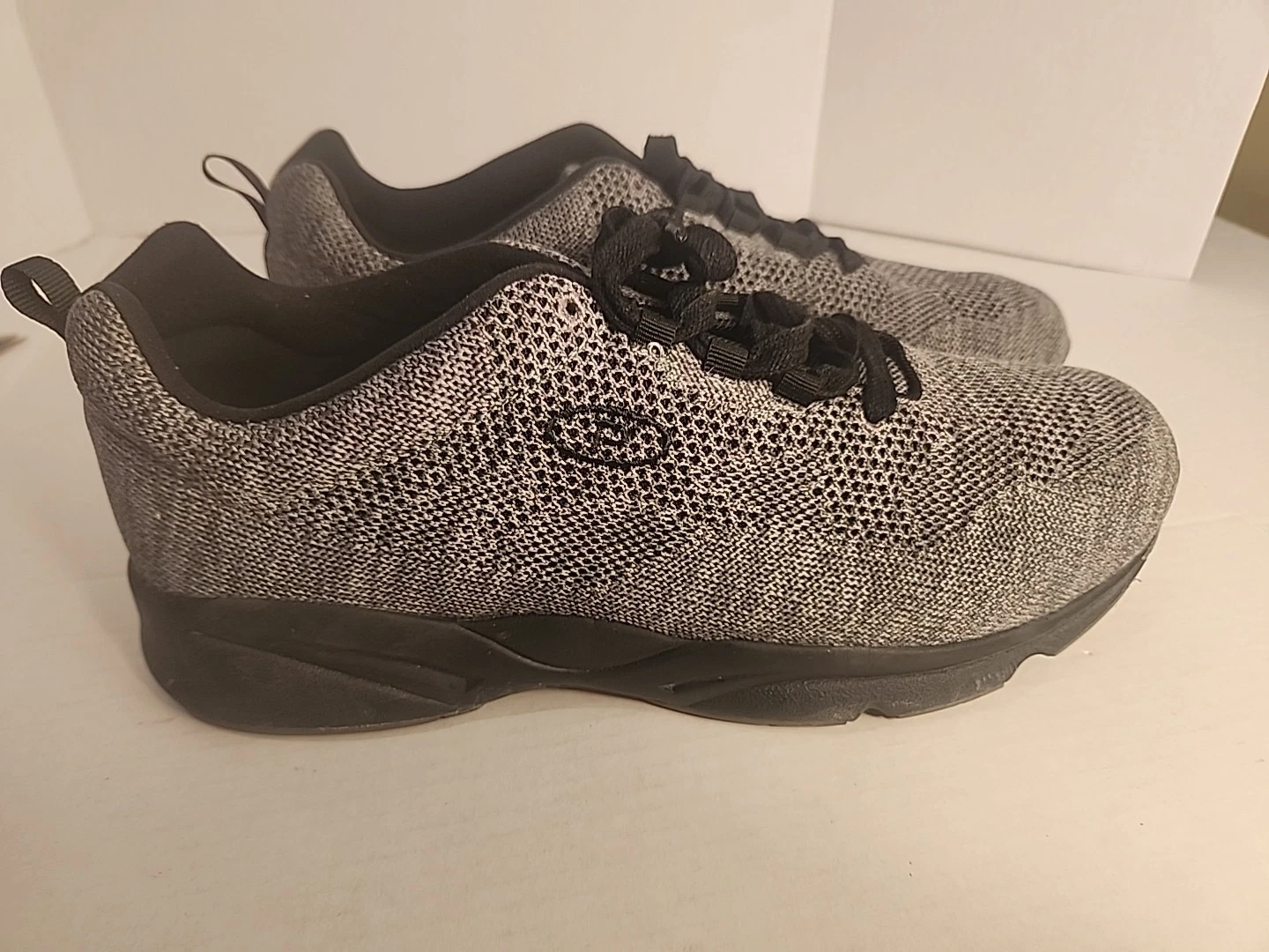 Mens Heather Gray Lace Up Propet Athletic Shoes Size 13xx (5E) MAA032M