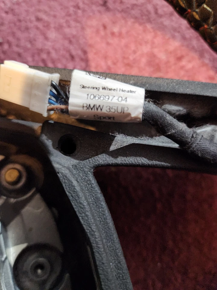 Volante BMW G11 G12 AQUECIDO vermelho centro e ponto verde azul/vermelho - Imagem 4 de 4