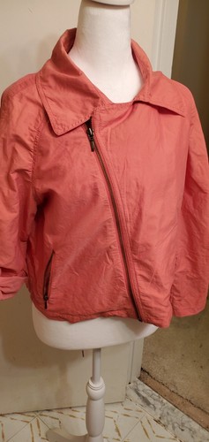Cabi No. 913 Sz Large Coral Moto Cropped Nylon Asymmetrical Lightweight Jacket - Picture 4 of 7