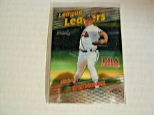 Greg Maddux 1999 Topps Chrome Base Card #231