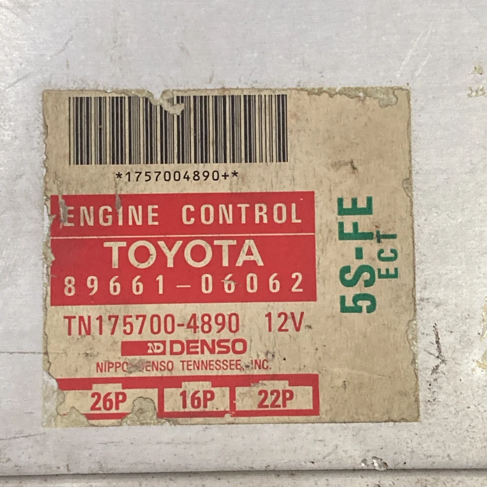 1992-1993 Toyota Camry ECU/ECM 89661-060602 - Image 2 of 4