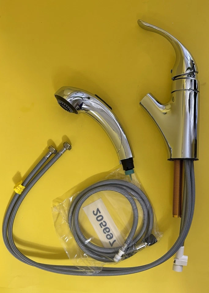 Grifo de cocina cromado Moen 67315C Integra de una manija de arco bajo Foto 3 de 4