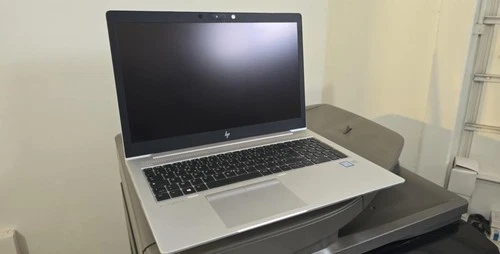 pc portable HP core i7/15.6 POUCES/SSD512/16GO/GARANTIE UN AN