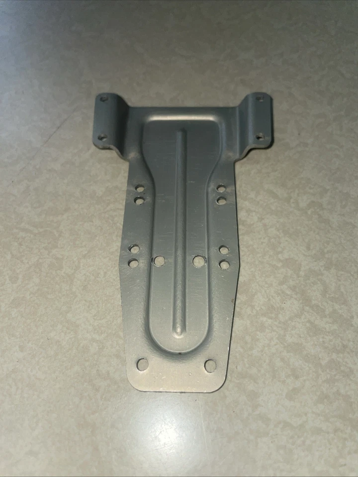 Duratrax Evader ST Pro Hard Anodized Rear Chassis Plate DTXC7017 EVST Used - Image 3 of 3