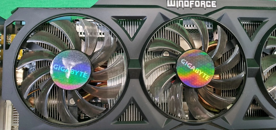 Graphics Card Gigabyte GV- R928XOC-3GD Rev. 2.0 - Image 4 of 4