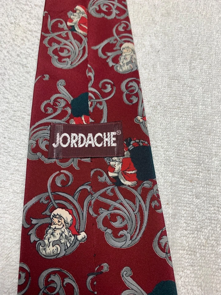 CORBATA JORDACHE HOMBRE ROJA CON SANTA Y GRIS 3,75 X 58 Foto 4 de 4