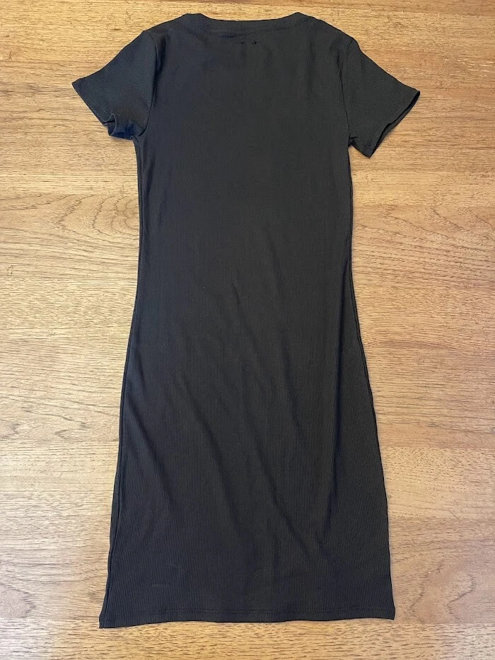 UNDERCOVER Mini abito ROSA Victoria's Secret puro nero solido PICCOLA costola manica corta VS