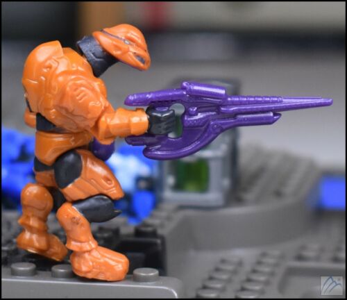 HALO MEGA BLOKS ORANGE ELITE COMMANDO MINI FIGURE 97233 ULTIMATE COMBAT PACK - Picture 2 of 5