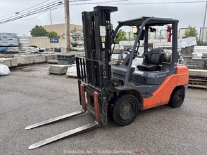 2015 Toyota 8FGU30 6,000 lbs Class Warehouse Forklift Lift Truck LPG bidadoo