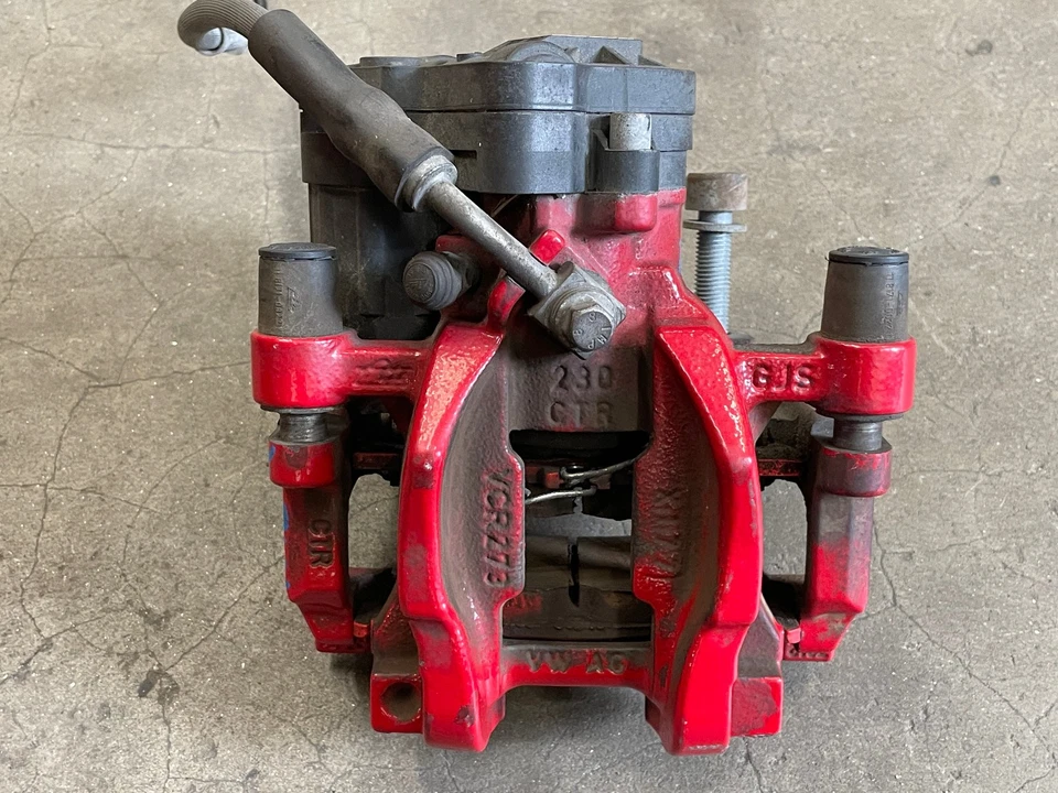 2017 奥迪 RS3 8V 右后乘客侧制动卡钳红色 1613 原始设备制造商 — 第 2/4 张图片