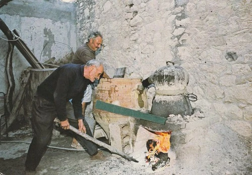 GREECE CRETE DROSOS B32