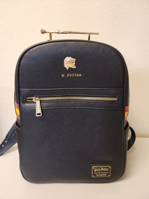 Loungefly Harry Potter Wand Handle Mini Backpack Gryffindor (Handle Broke) This Harry Potter Backpack Comes With a Mini Wand Handle  main image 4