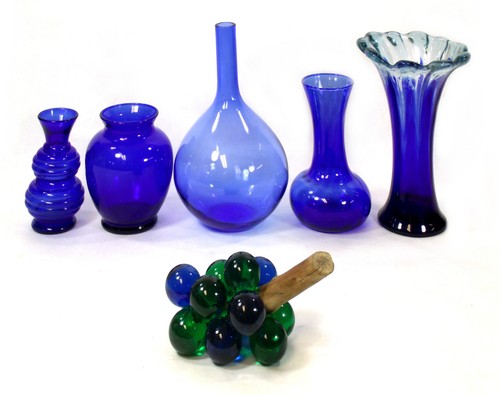 Lot Of 5 Blue - Cobalt Glass Vases & 1 Cobalt Blue & Green Grapes 00151010 - 第 1/1 張圖片
