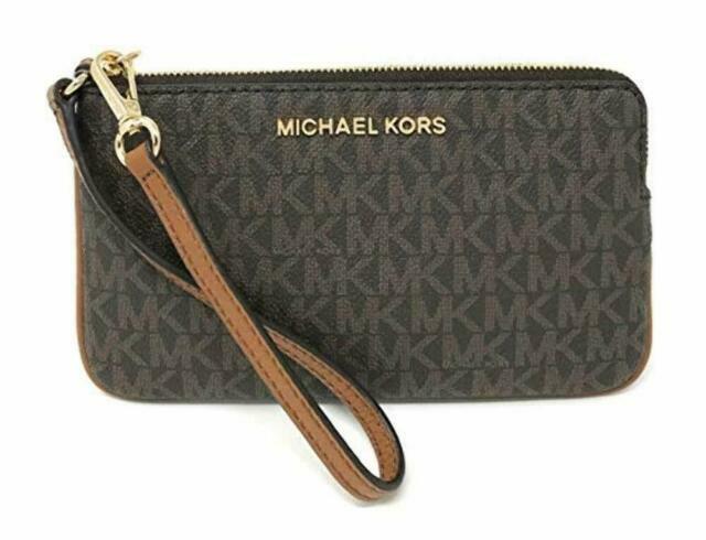 michael kors sale wristlet