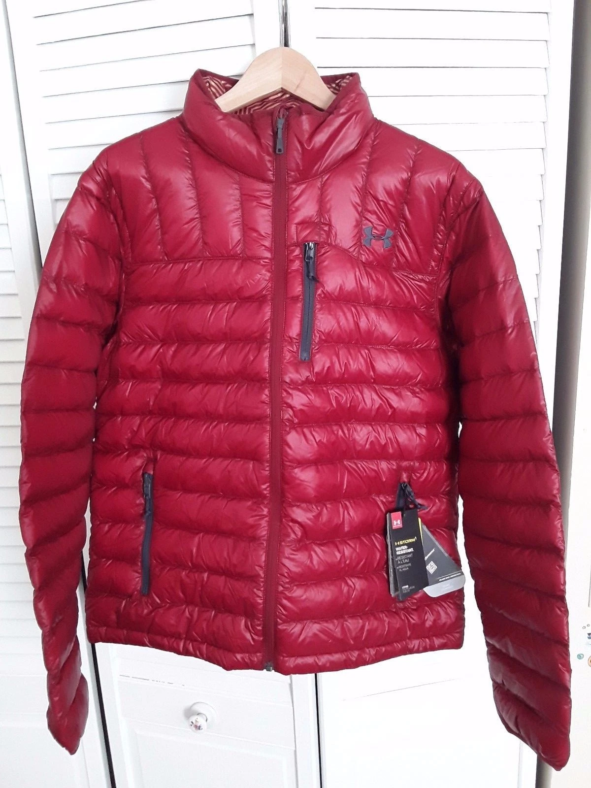 NWT UNDER ARMOUR Lightweight Puffer Storm Jacket men's size XL SAVE!!