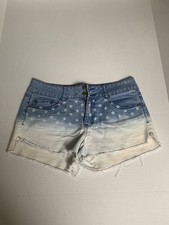No Boundaries Stretchy Women s Jean Shorts Size 9 Pre Loved