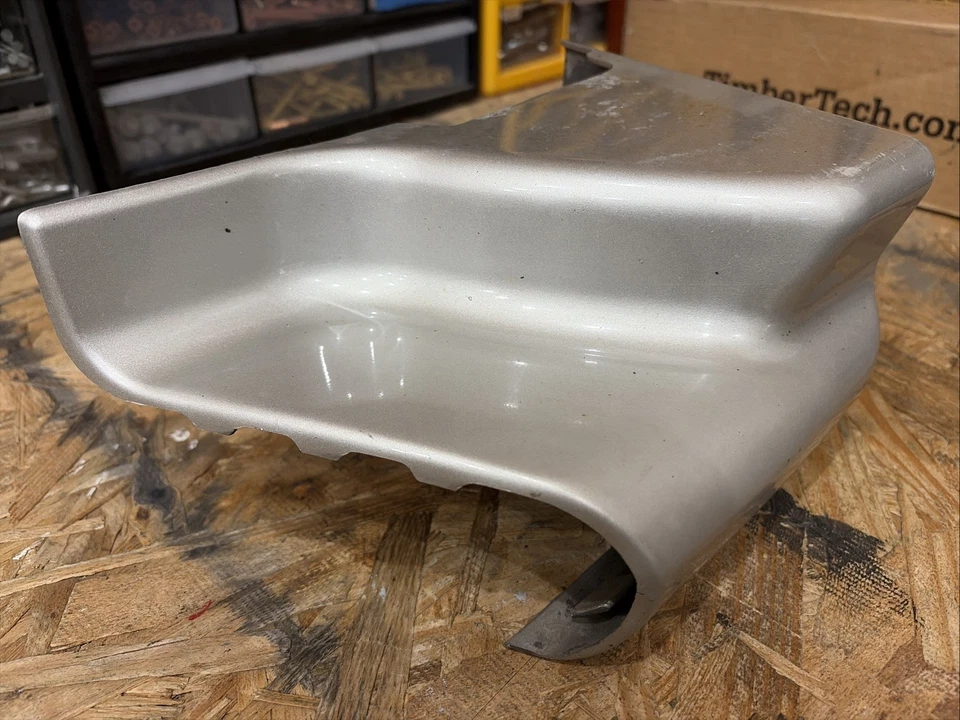 TOYOTA 4RUNNER 1996-2002 TRASERO IZQUIERDO ESTRIBO LHR TAPA DE EXTREMO OEM ORIGINAL Foto 2 de 4