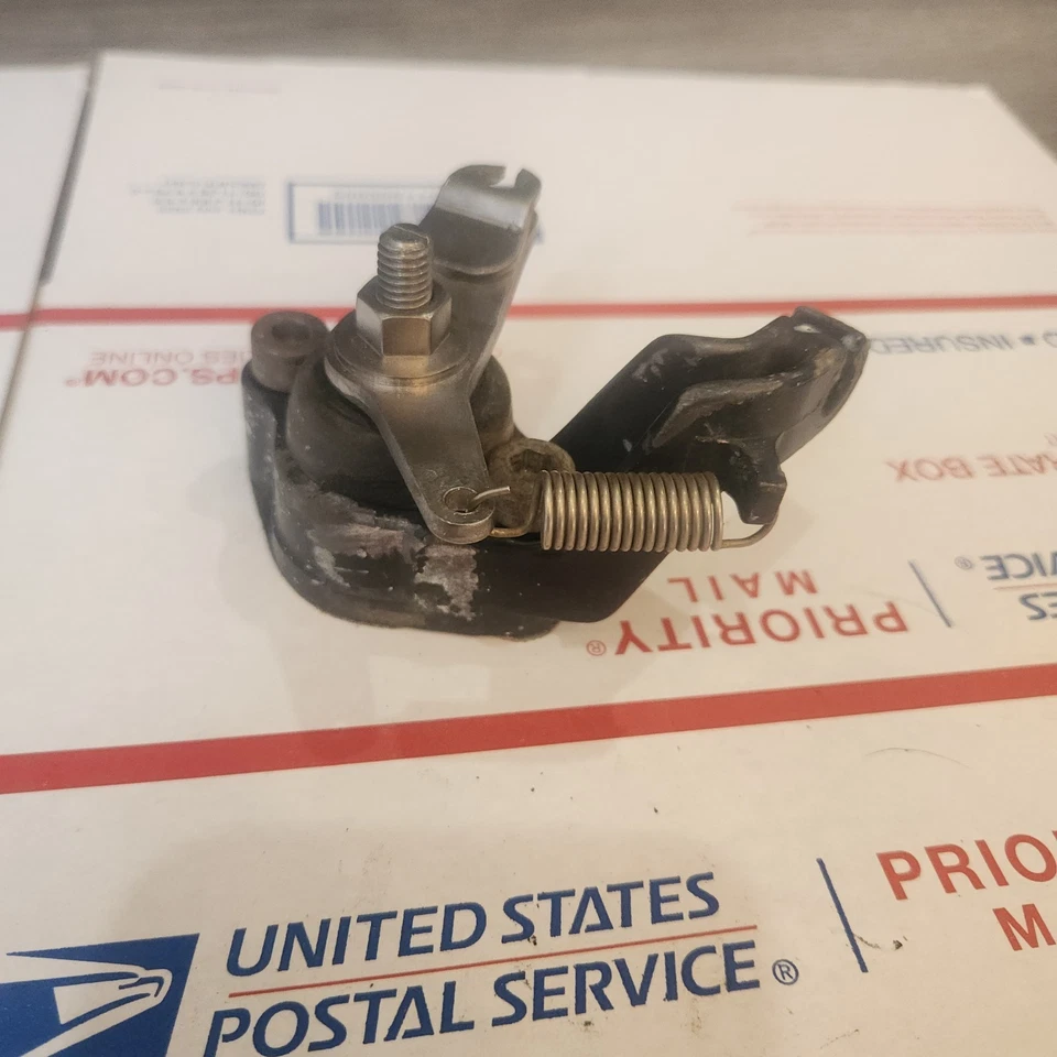 Conjunto de freno de estacionamiento trasero OEM Suzuki Lt230s Quadsport Foto 3 de 4