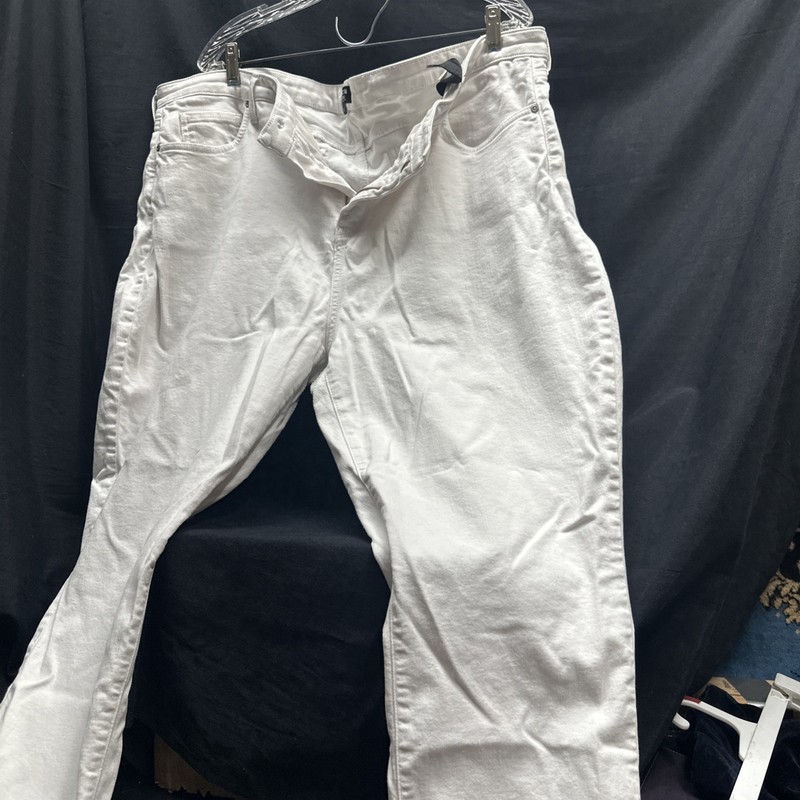 NYDJ Curves 360 Jeans Straight Leg White Pants Size 22