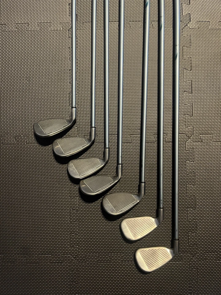 Full Ladies Callaway Hawk Eye Gems Titanium Irons 5-SW, 3 & 7 Wood - Bild 2 von 4
