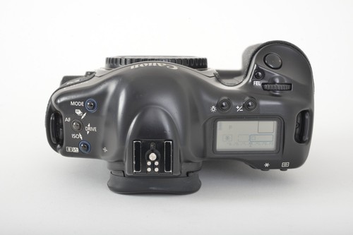 Boitier CANON EOS 1V - Photo 6 sur 21