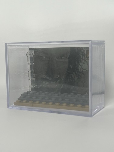 Minifigure Display Case For Lego LOTR Isildur NO MINIFIG INCLUDED - Picture 3 of 4