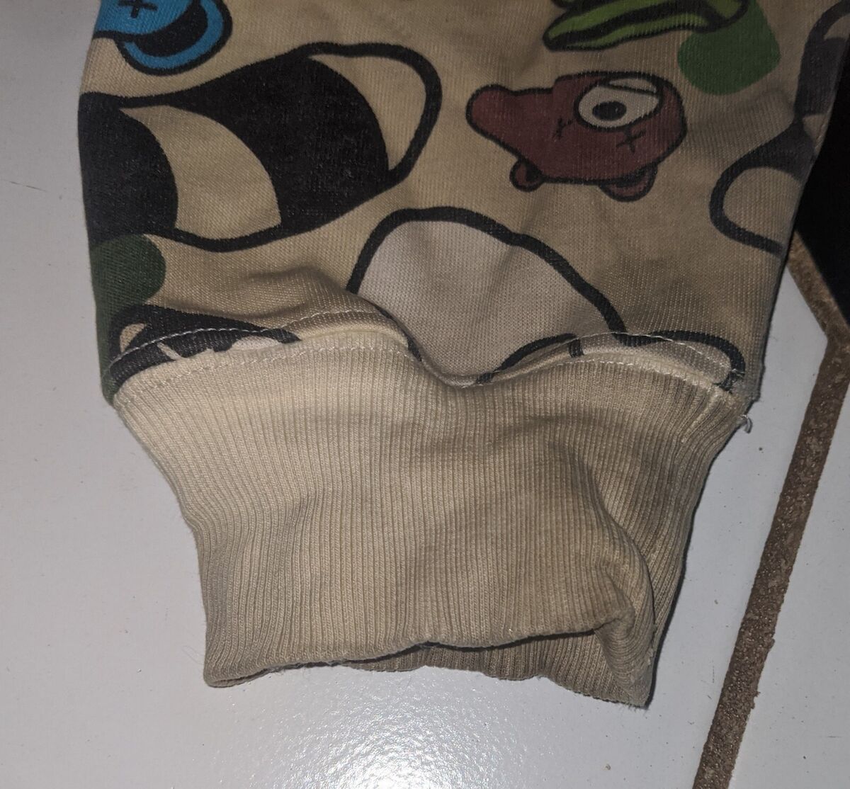Original Bape Kaws Baby Milo Vintage Hoodie Aka Full Zip Original Bape Kaws Baby Milo Vintage Hoodie Aka Full Zip