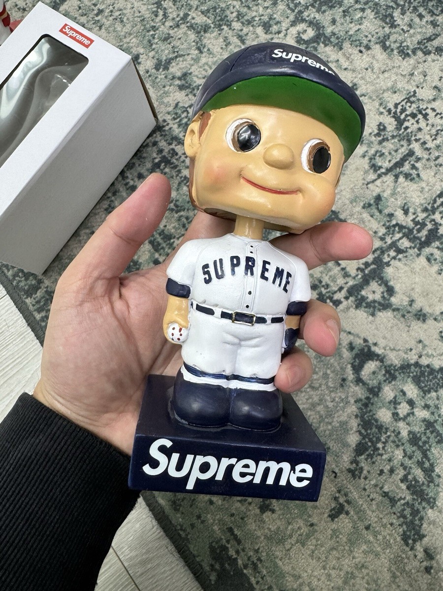 記念品/関連グッズ Supreme - Supreme Bobblehead blue Supreme Bobblehead (SS23) - $44