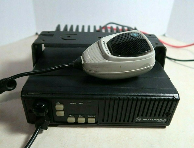 Motorola Maxtrac 300 VHF Low Band Mobile Radio 60 Watt 42-50 MHz ...