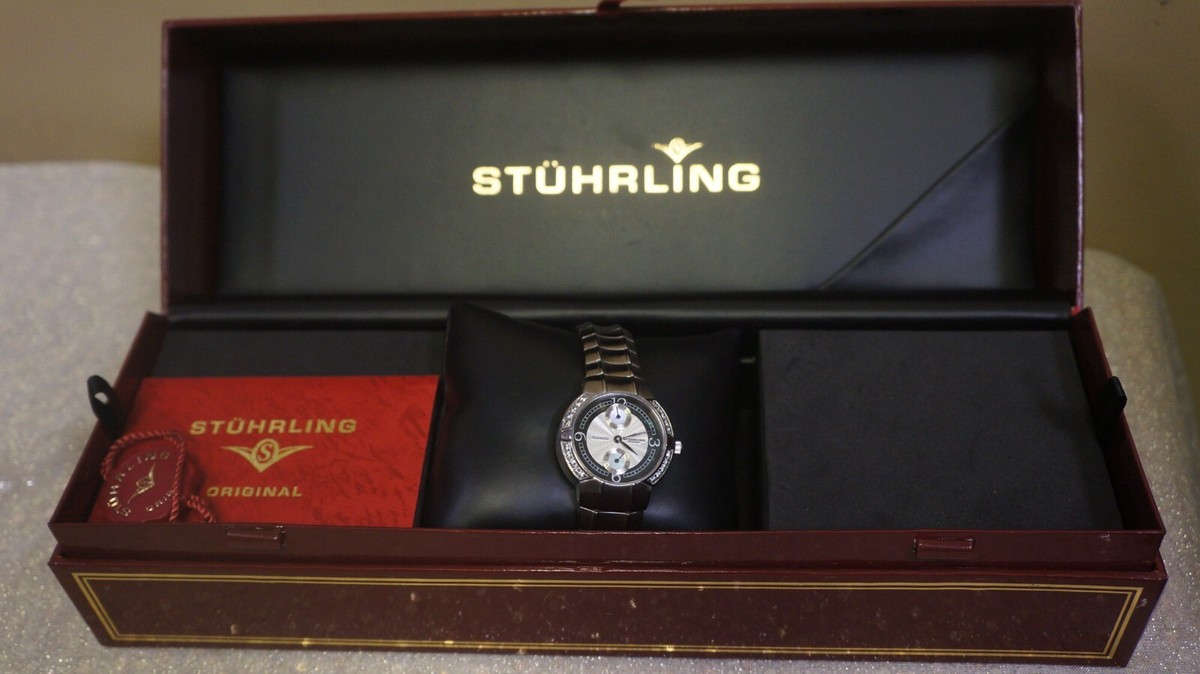 WOMENS NEW STUHRLING ORIGINAL WATCH IN BOX HAS PLASTIC  display picture 1