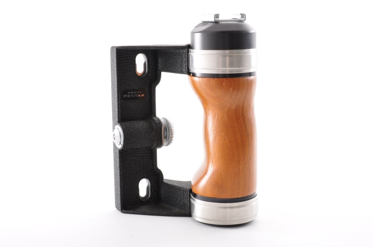 Asahi Pentax 6x7 Wooden Hand Grip for 67 67 II Near Mint