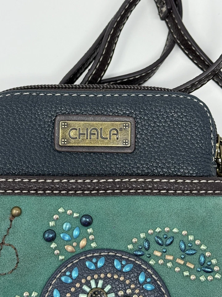 Cartera Bandolera Convertible para Teléfono Celular Chala TORTUGA DESLUMBRADA Azul Turquesa Usada en Excelente Condición Foto 3 de 4