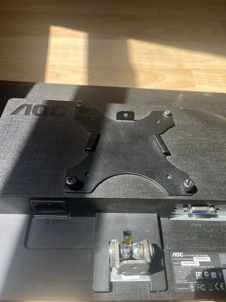 AOC E2070SWN 19" LCD VGA Monitor, No Stand, VESA Compatible  - Image 4 of 4