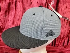 NEW NWT Adidas Mesh Flat Flex Hat IW6168 GRAY BLACK BRIM S/M SMALL/MEDIUM