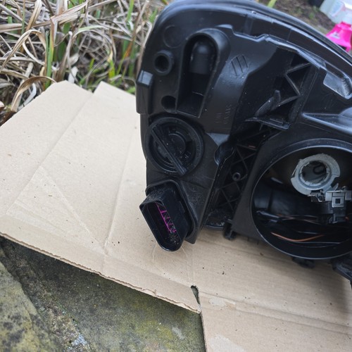 2012 SKODA OCTAVIA SE TDI CR Passenger Headlamp LH - Picture 6 of 8