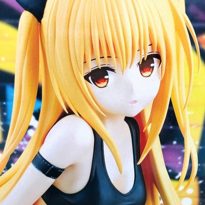 To Love Ru Darkness Golden Darkness Street ver. GLITTER & GLAMOURS