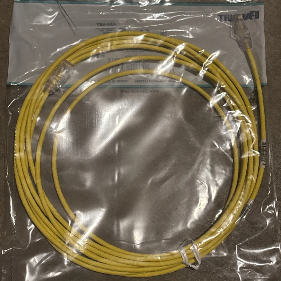 *Pacote com 20* Panduit UTP28SP15YL Cat 6 Performance Patch Cord Amarelo - 16 pés - Imagem 3 de 4