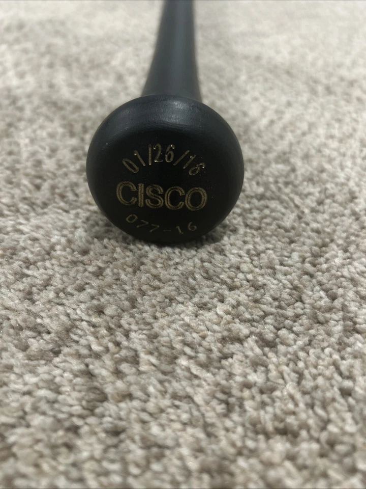 MLB GAME OFFICIAL Bats Belonging to Francisco Cervelli - Imagem 4 de 4