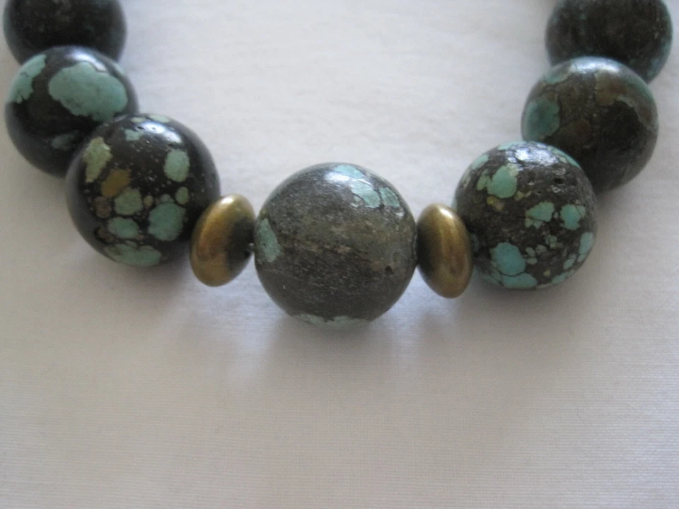 Halskette mit Türkisfarbenen Steinen und vergoldeter Silbermagnetschliesse (925) - Bild 4 von 4