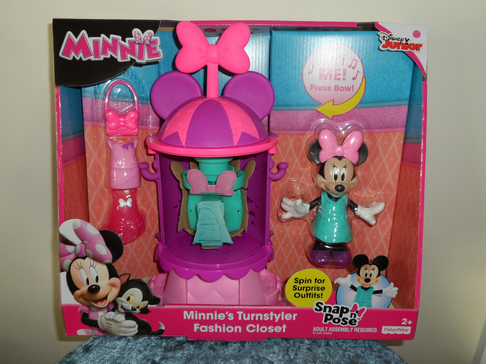 minnie mouse turnstyler fashion closet
