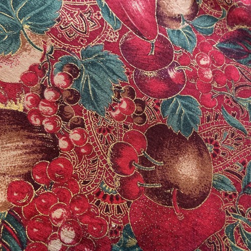 Canterbury Manor by Hoffman International Fabrics 42/43”widex29”+ Red/Gold/Green - Picture 2 of 7