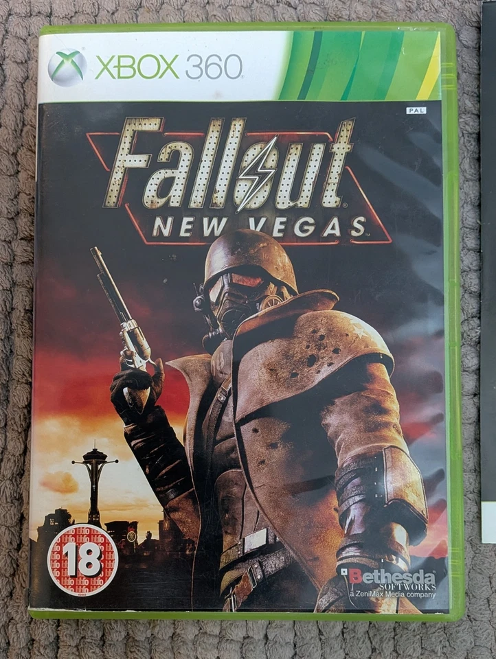 XBOX ONE = SERIES X = FALLOUT NEW VEGAS = COMPLETE MANUAL = SCRATCHED, photo 2 of 5