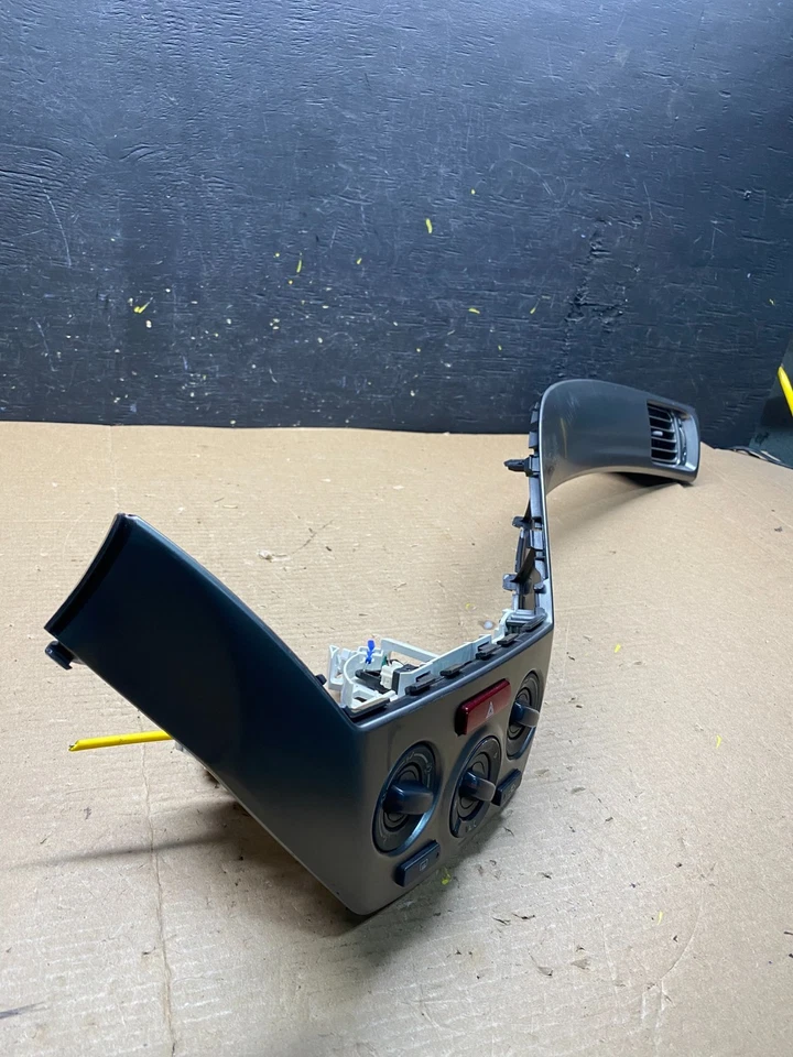 Panel de control climático ventilación aire tablero Subaru Impreza 2008-2010 bisel moldura Q9623 DG Foto 2 de 4