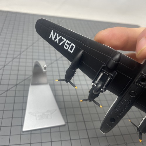 CORGI Aviation Military Corgi 47307 Avro Lancaster9 Sqn. RAF Salibani 47307 - Picture 8 of 9