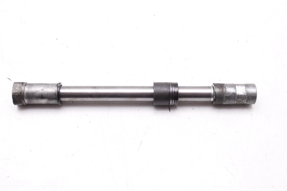 84 HONDA NIGHTHAWK 700S OEM LLANTA DELANTERA EJE PIVOTE PERNO R3.BX18 Foto 2 de 4